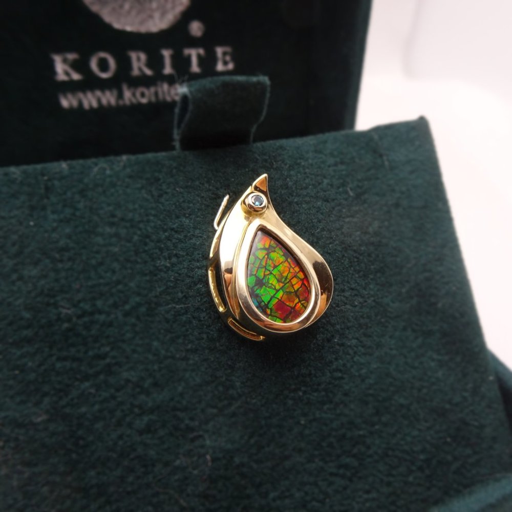 Solid 14k Yellow Gold, Ammolite and Blue Diamond Pendant - Picture 2 of 5